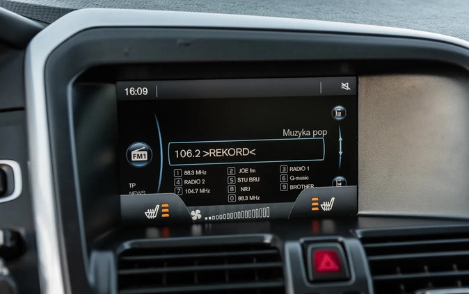 Volvo XC 60 cena 52900 przebieg: 210123, rok produkcji 2013 z Brok małe 562